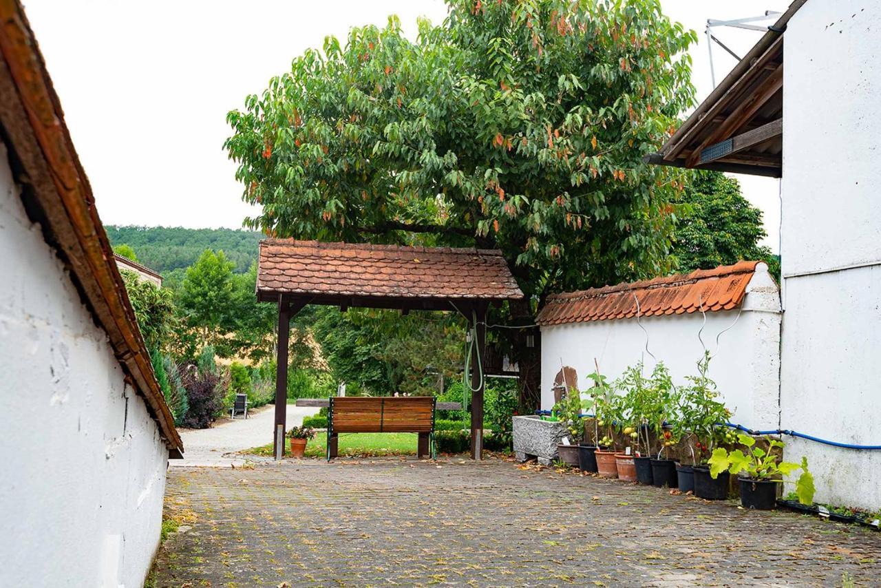 Ferienwohnung Nesselbachtal Neustadt an der Aisch Bagian luar foto